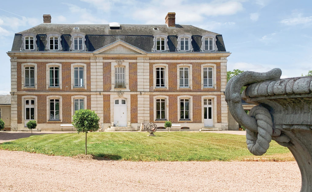 Maison & Jardin Magazine Chateau Salverte