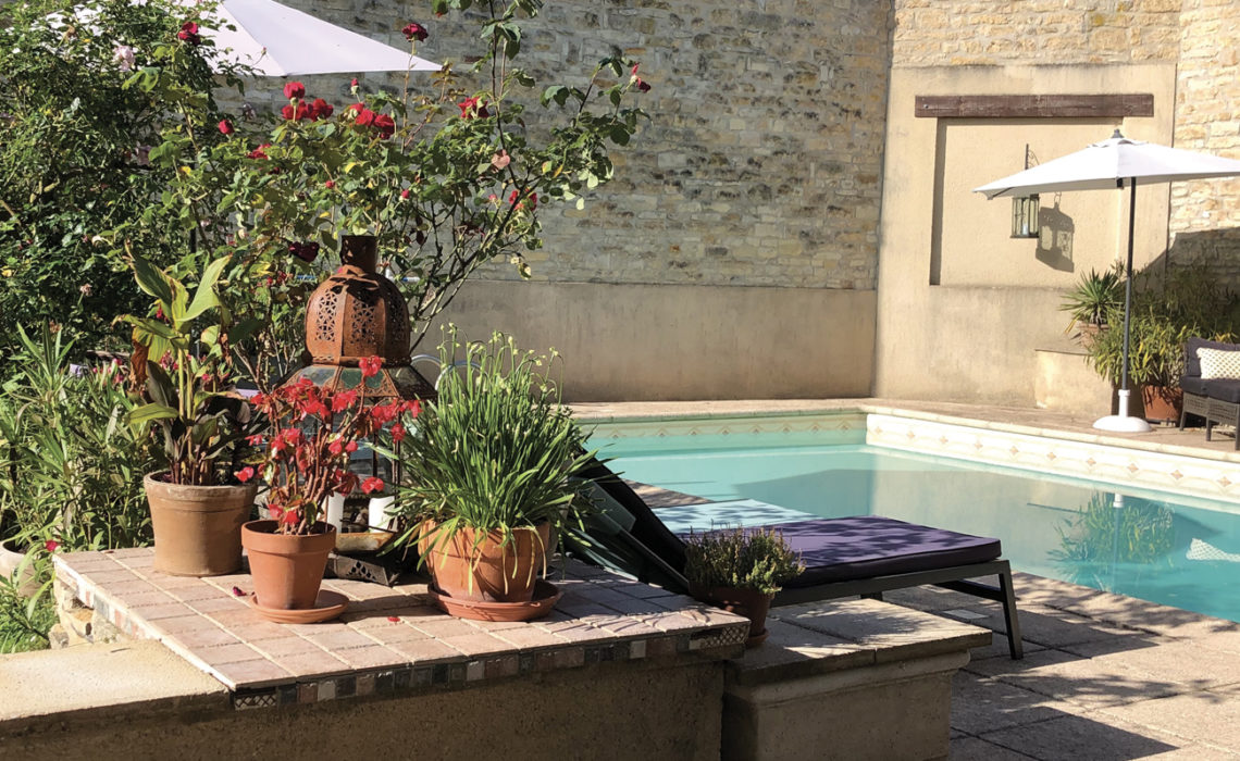 Maison & Jardin Magazine La cour des Délices