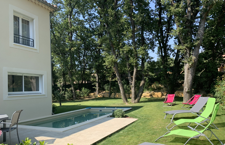 Maison & Jardin Magazine Un moment privilégié en Provence dans une des trois maisons Perier Provence