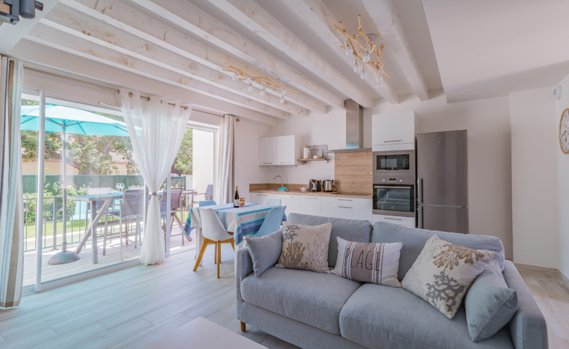 Maison & Jardin Magazine Un moment privilégié en Provence dans une des trois maisons Perier Provence