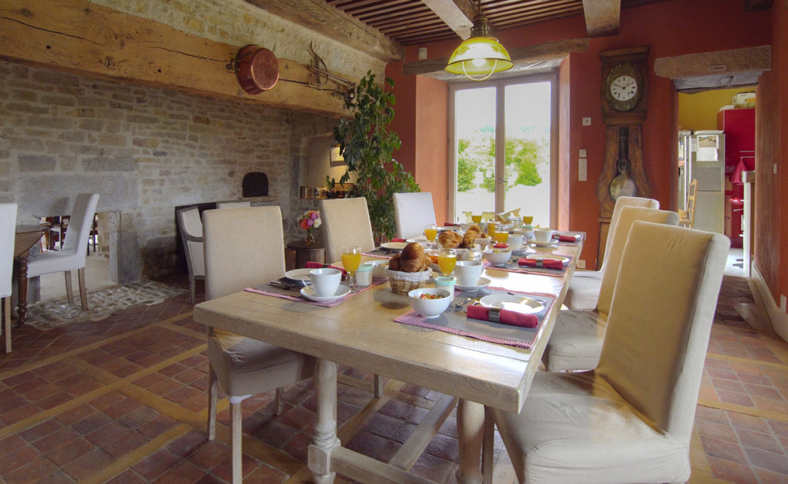 Maison & Jardin magazine en week-end au gîte Le Relais des Deux Tours