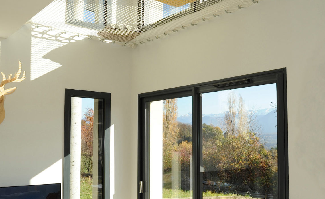 Filet déco dans le salon par Loftnets