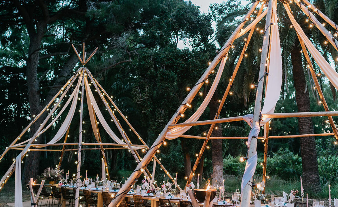 tipis avec lumieres