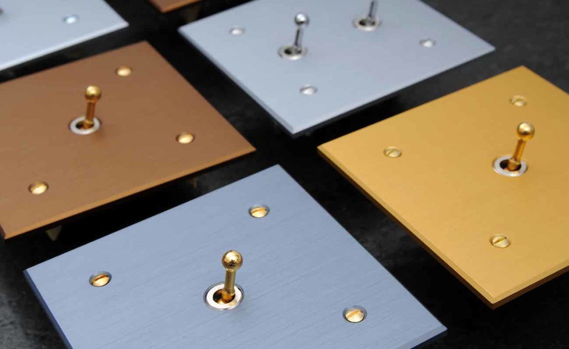 Plaques d'interrupteurs de luxe par Belatec