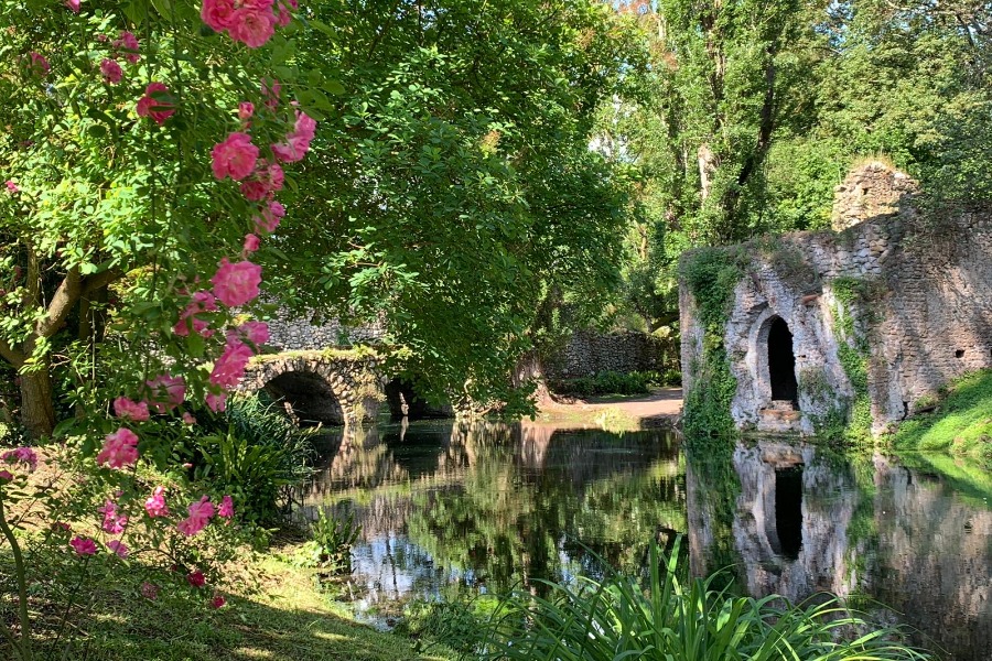 Les plus beaux jardins, Jardin de Ninfa, Italie