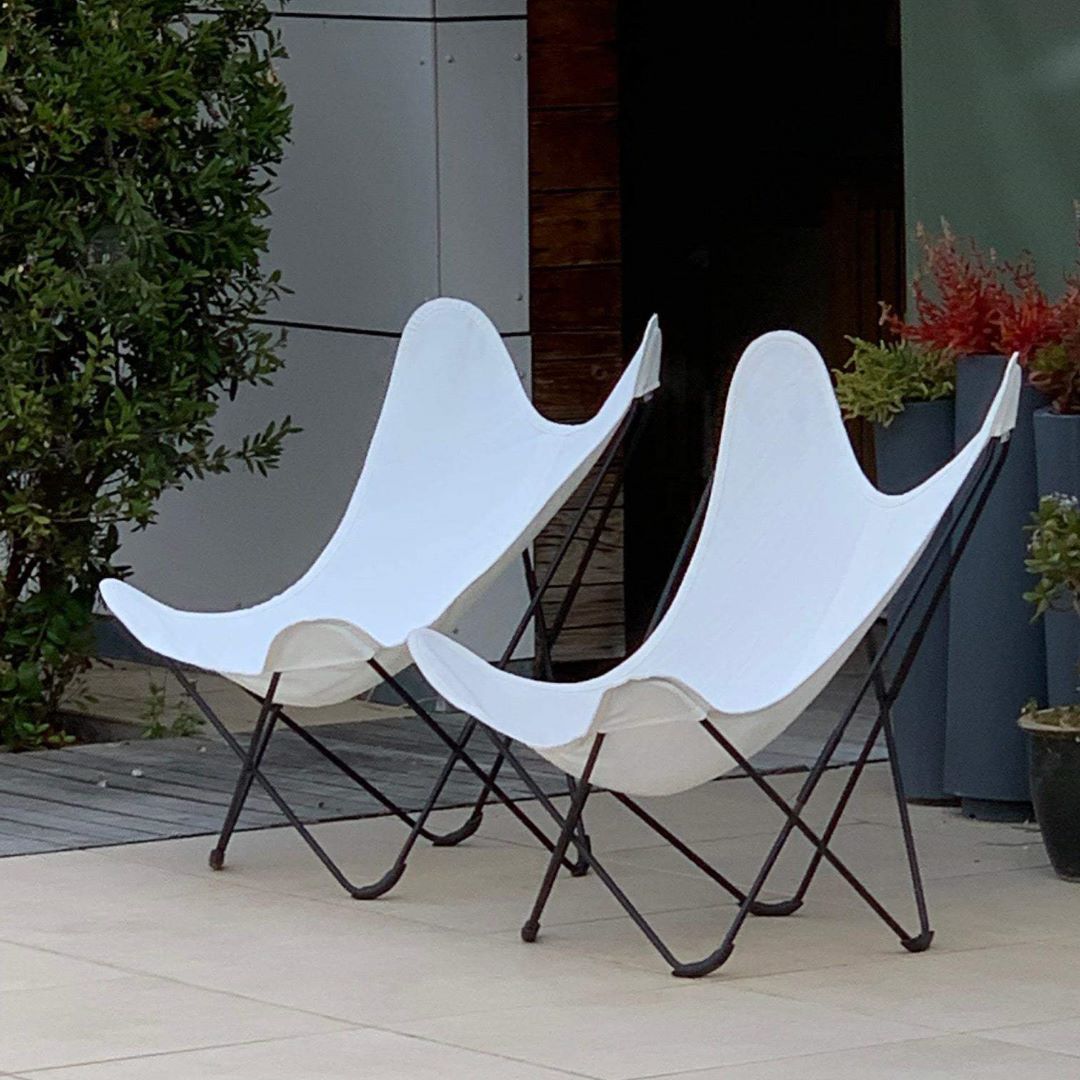 AA New Design réédite l'iconique fauteuil Buterfly