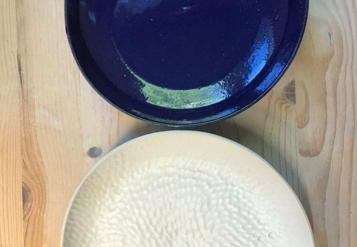 Une artiste céramiste et la magie de la terre Modelage de terre inspirant