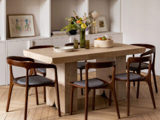 Mobilier et décoration en marbre et travertin