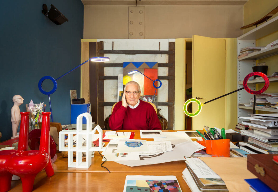 La vie rêvée d’un architecte et designer italien de génie Alessandro Mendini : architecte et designer italien