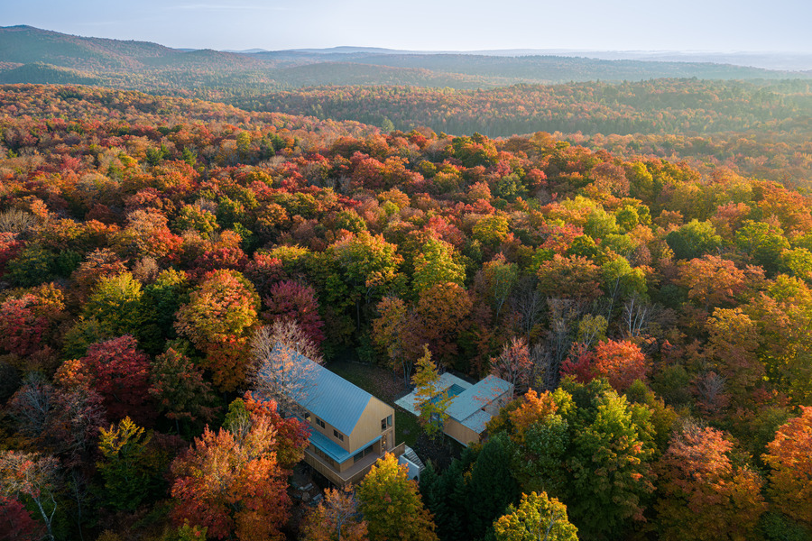 La maison Orford - Une maison en forêt au Canada