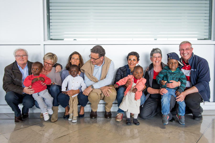 L'association qui opèrent les enfants du monde