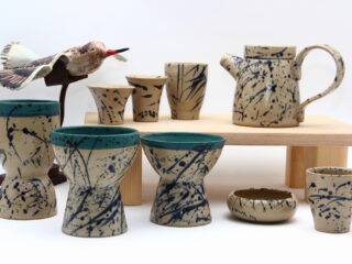 Faire vivre la céramique à travers des pièces de décoration – La Terre en Formes