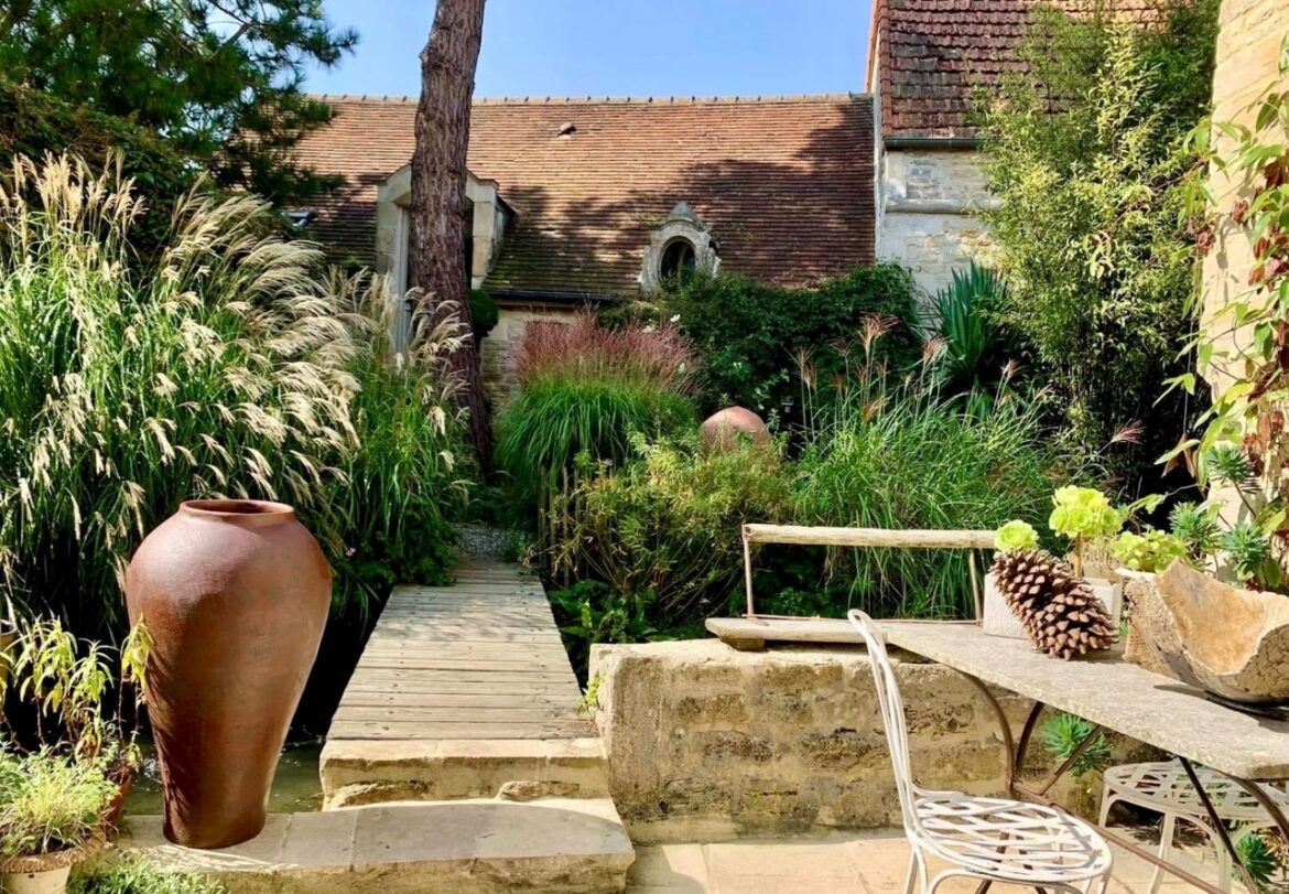 Raoult & Beck : la terre de potier normande pour sublimer l’art La terre de potier made in France, signé Raoult & Beck