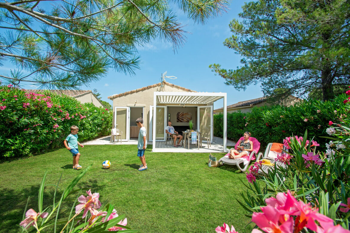 Rendez-vous dans un camping avec parc aquatique dans le sud de la France Un camping avec parc aquatique dans le sud de la France