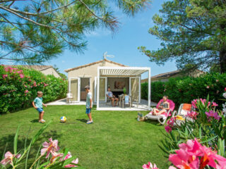 Un camping avec parc aquatique dans le sud de la France