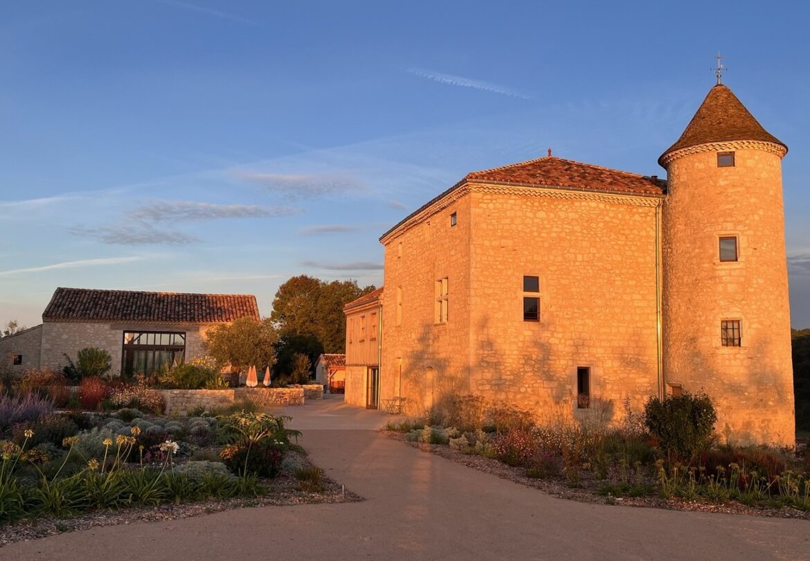 Domaine Lassalle Saint-Créac Un séjour à la campagne au cœur de l’histoire Un séjour à la campagne entre charme historique et nature