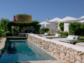 L’art de vivre solaire : un séjour à Ibiza au cœur de Can Quince