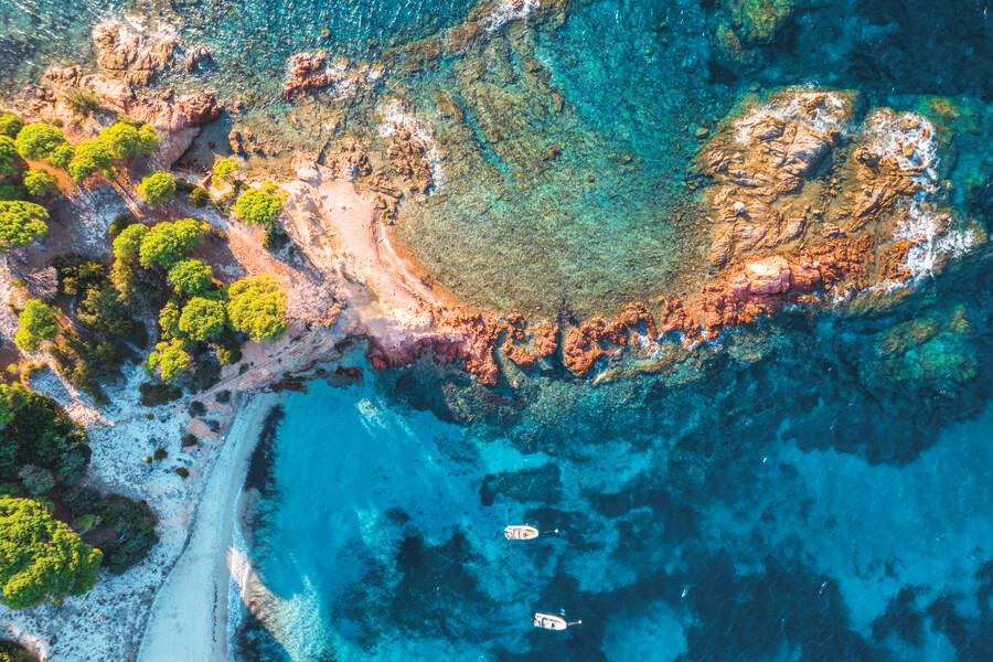 Découvrir la Corse : quand l'île de beauté dévoile ses trésors cachés