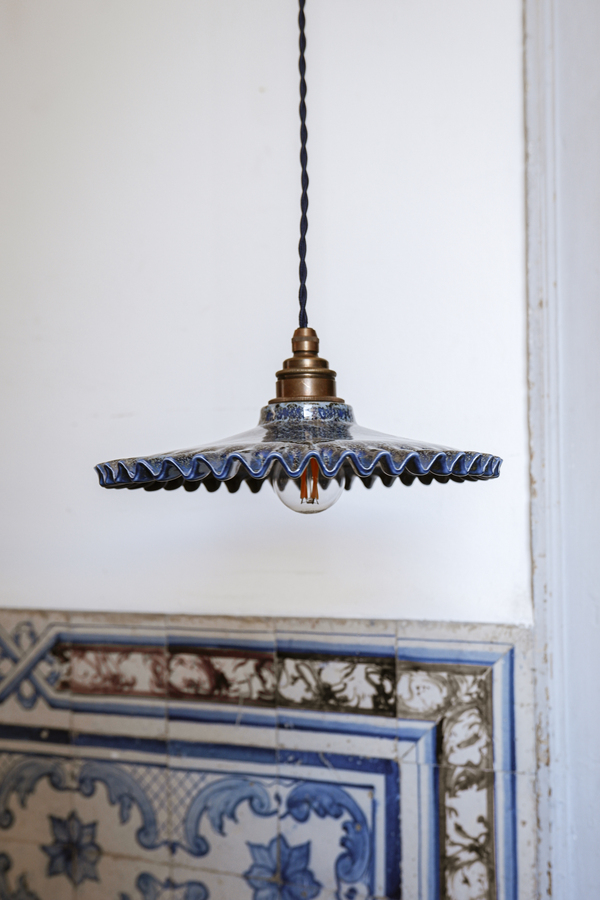 Luz Editions – Artisanat portugais & suspensions en céramique