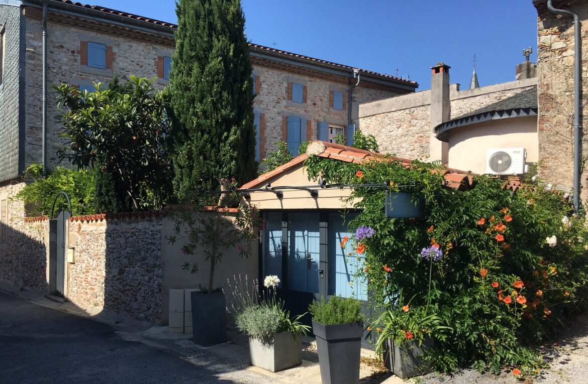 La Boal – Une maison de village entre nature, histoire et art de vivre La Boal - Le charme discret d’une maison de village au cœur du Tarn