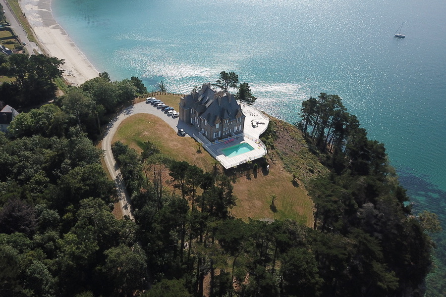 Un manoir à louer en Presqu’Île de Crozon, en Bretagne