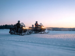 Agence de voyages spécialisée dans le motoneige au Canada – Aventures Nouvelle-France