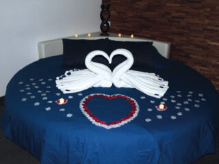 Se retrouver en amoureux dans une love room en Normandie – Nuit Blanche