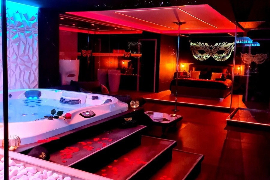 Les Secrets Room : le love hôtel version haute couture