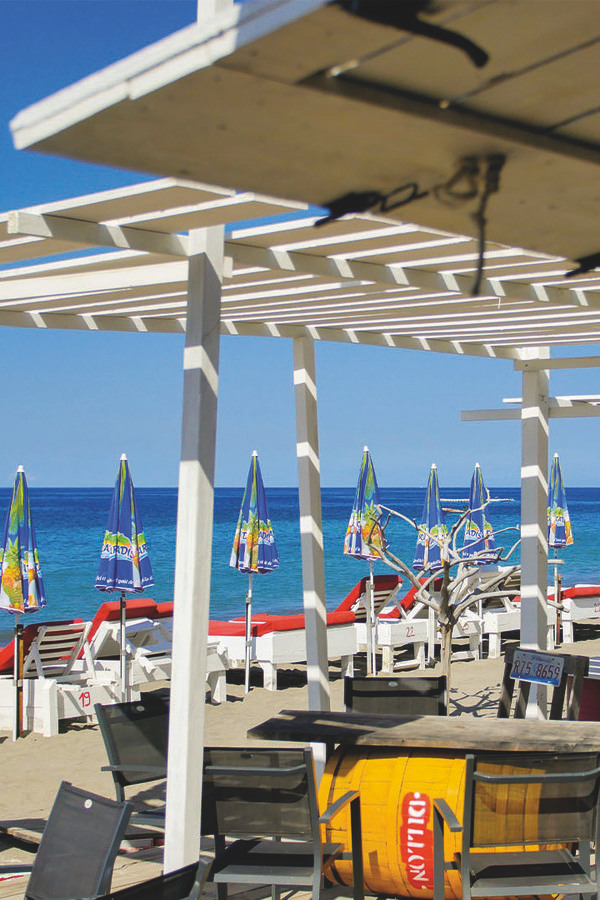 Le Petibonum - Un restaurant de plage au cœur des Caraïbes