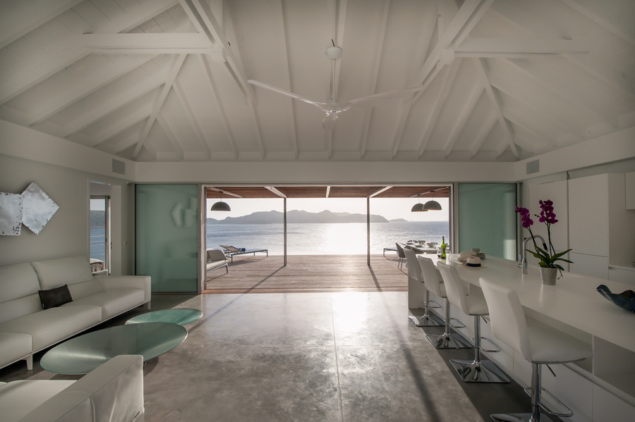 Une villa de luxe à Saint-Barth avec vue mer