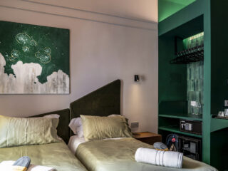 Fuajè Concept Rooms : l’élégance napolitaine sublimée par la céramique italienne