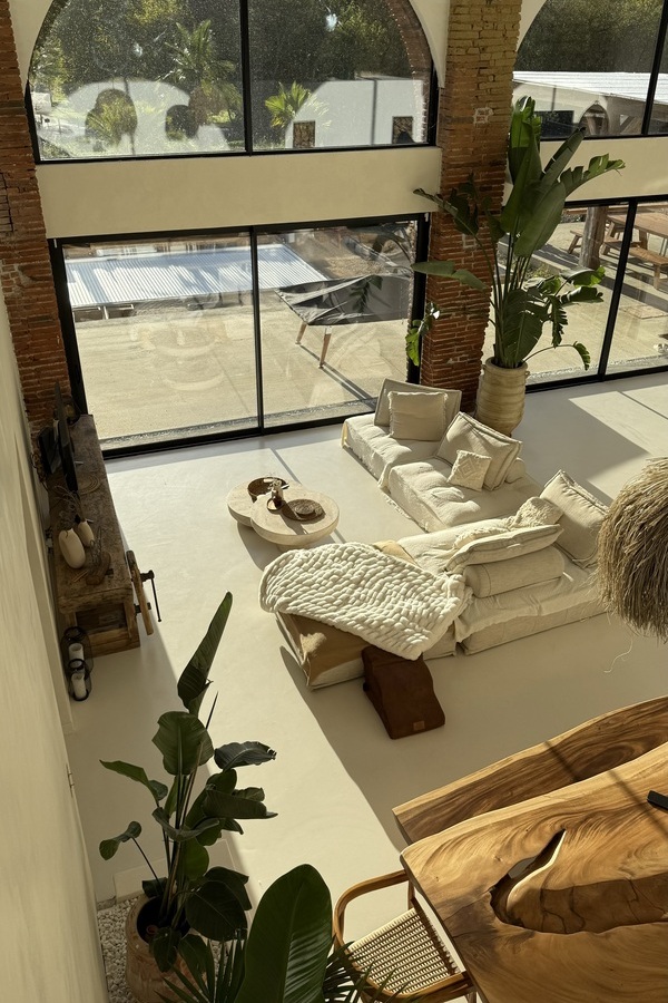 Une salle de bain sur mesure élégante et intemporelle