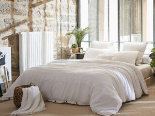 Cloud Dancer, la couleur Pantone 2026 qui inspire une décoration douce et lumineuse