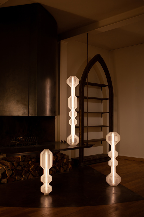 Design lumineux 3D : l’univers sculptural et écoresponsable de Lucas Zito