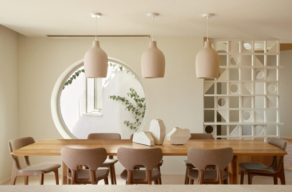 Peinture écologique : Marius Aurenti réinvente la couleur et la matière