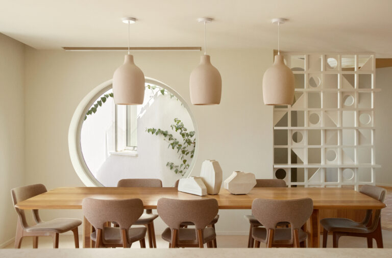 Peinture écologique : Marius Aurenti réinvente la couleur et la matière