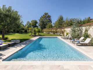 Fabricant français de piscines intelligentes – Magiline