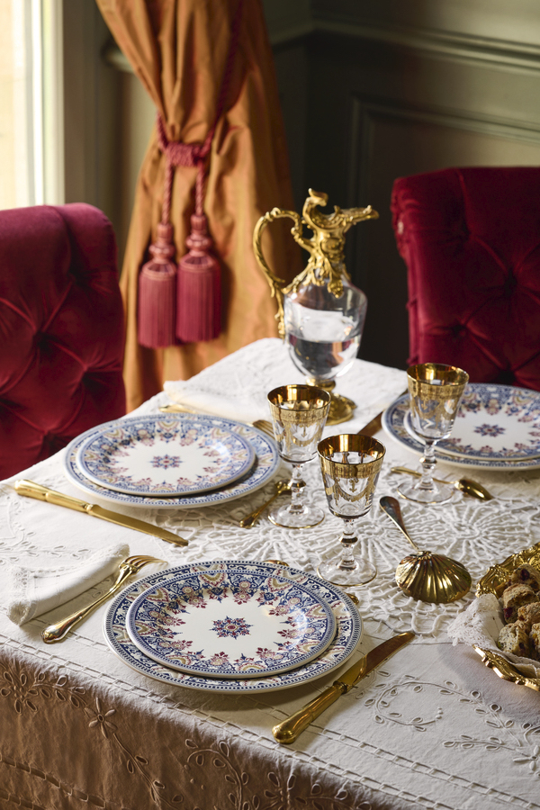 Faïence Gien 2026 : collections Rouen Or et Filet Bordeaux