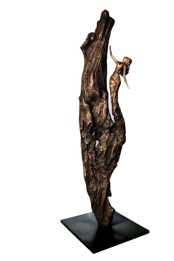 Plongée dans l'univers d'une sculptrice suisse – Isabelle Corthay