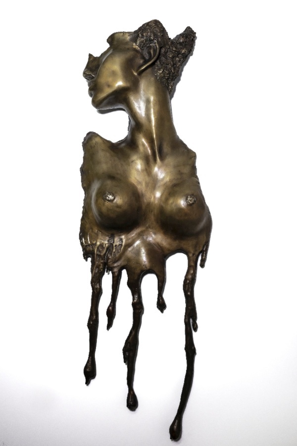 Plongée dans l'univers d'une sculptrice suisse – Isabelle Corthay