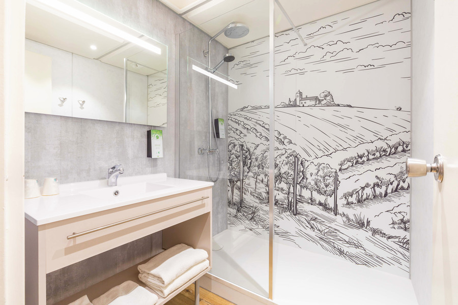 Panneau mural pour la salle de bain : design et innovation